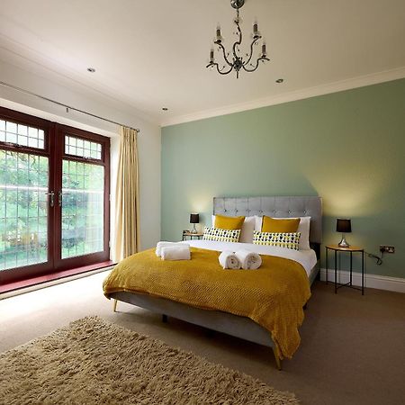 Spacious Home For Large Families And Contractors วุลฟ์เวอร์แฮมป์ตัน ภายนอก รูปภาพ
