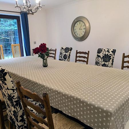 Spacious Home For Large Families And Contractors วุลฟ์เวอร์แฮมป์ตัน ภายนอก รูปภาพ