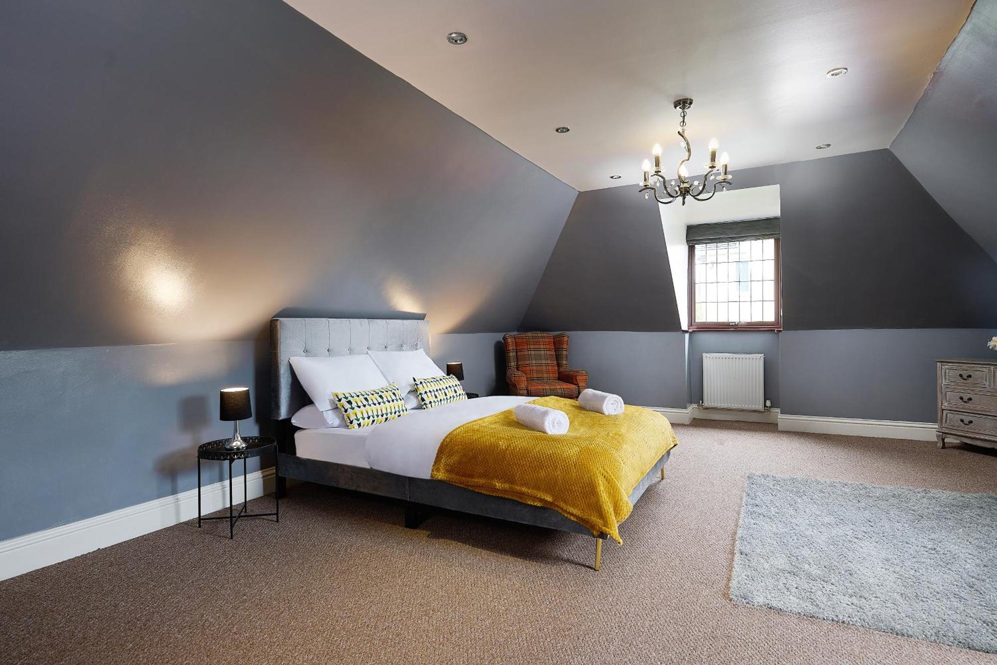 Spacious Home For Large Families And Contractors วุลฟ์เวอร์แฮมป์ตัน ภายนอก รูปภาพ