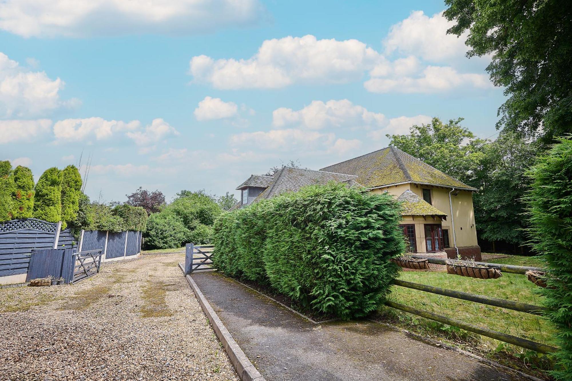 Spacious Home For Large Families And Contractors วุลฟ์เวอร์แฮมป์ตัน ภายนอก รูปภาพ